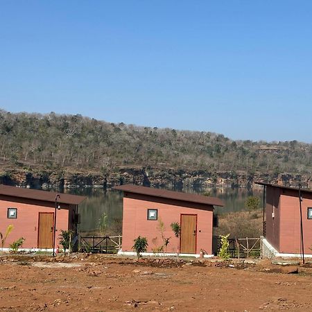 Готель Gandhisagar Forest Retreat Gurla Екстер'єр фото